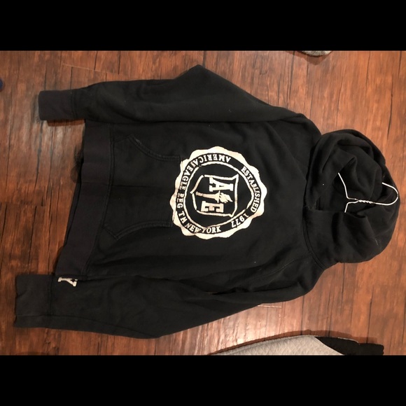 Medium Size Clothing Lot - Picture 2 of 5